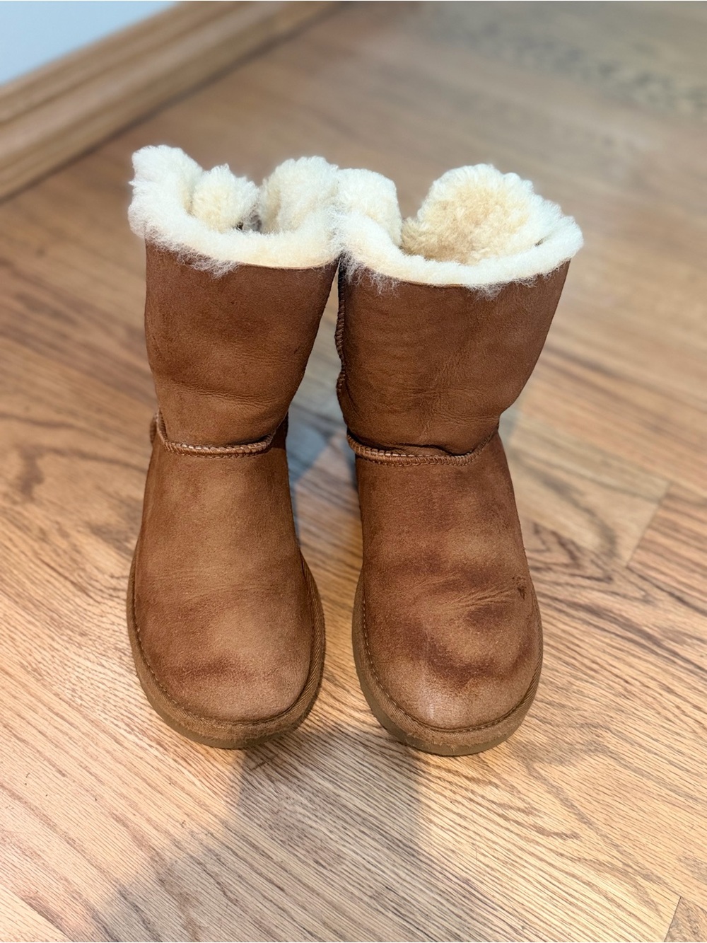 UGG Kids Chestnut Brown Shearling-Lined Boots